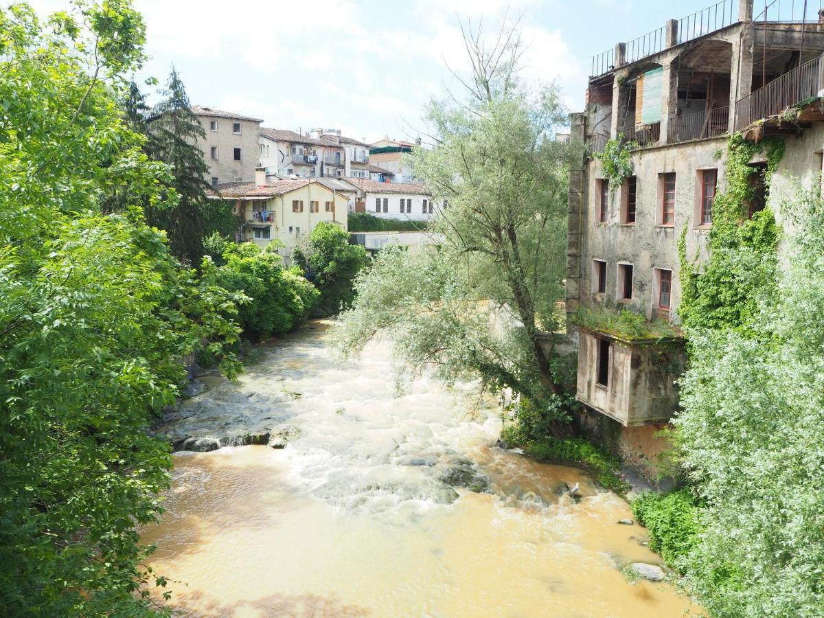 Apartament Centre Històric a Olot Appartamento Esterno foto
